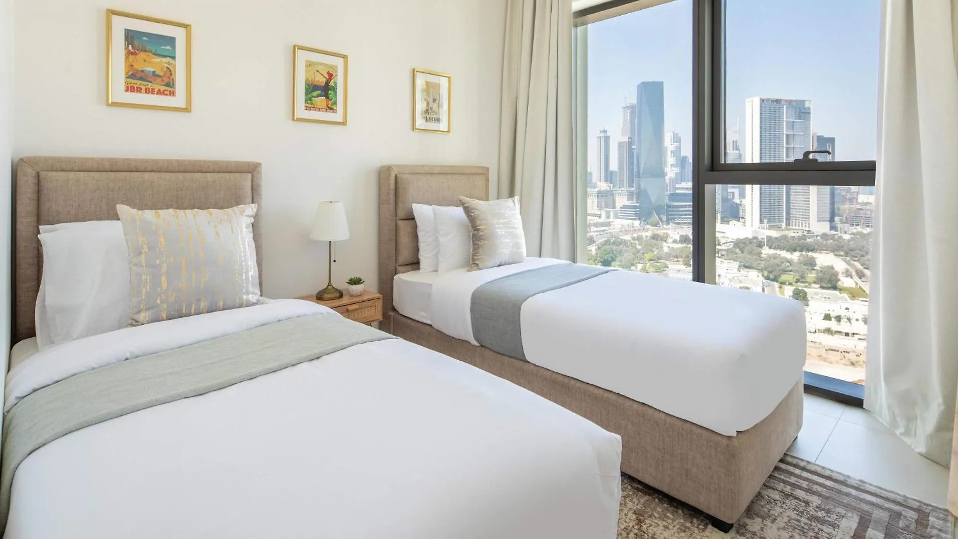 Frank Porter - Downtown Views II Dubai