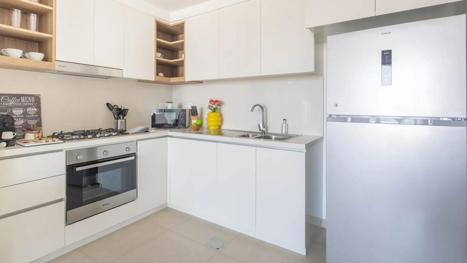 Frank Porter - Downtown Views II Dubai Apartment